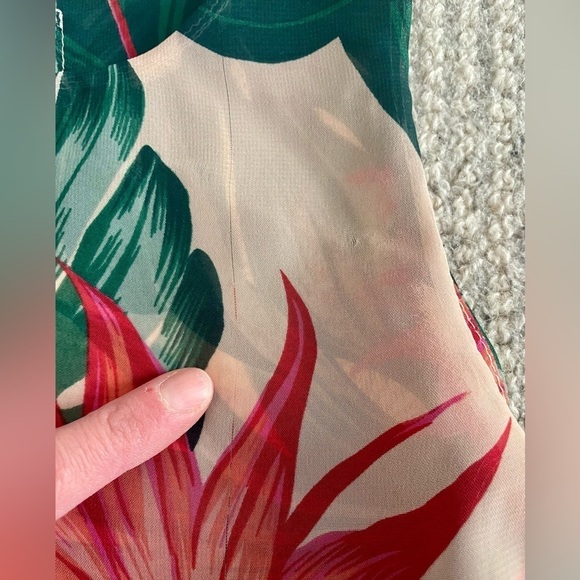 Show Me Your Mumu Kauai Kisses Crop Top - Picture 7 of 8